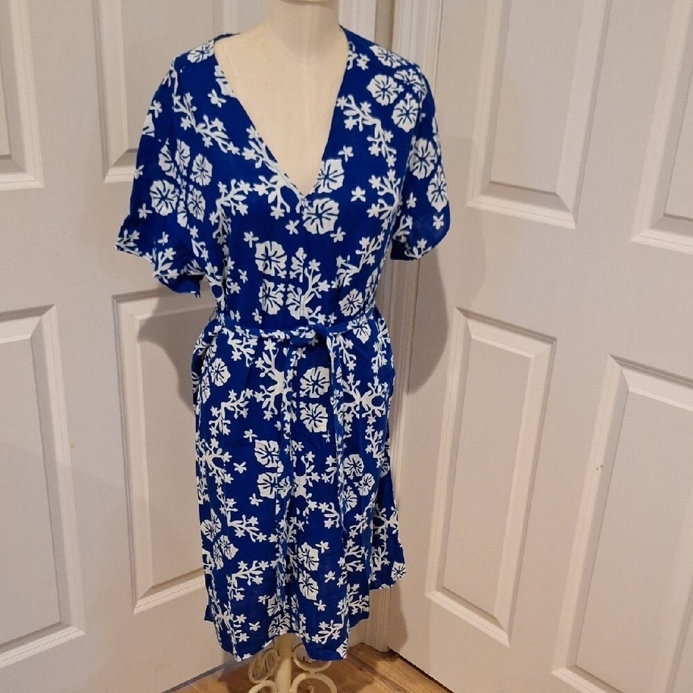 H&M Floral Midi Dress Sz S Blue White Tropical Linen Blend Wrap Tie Belt Summer
